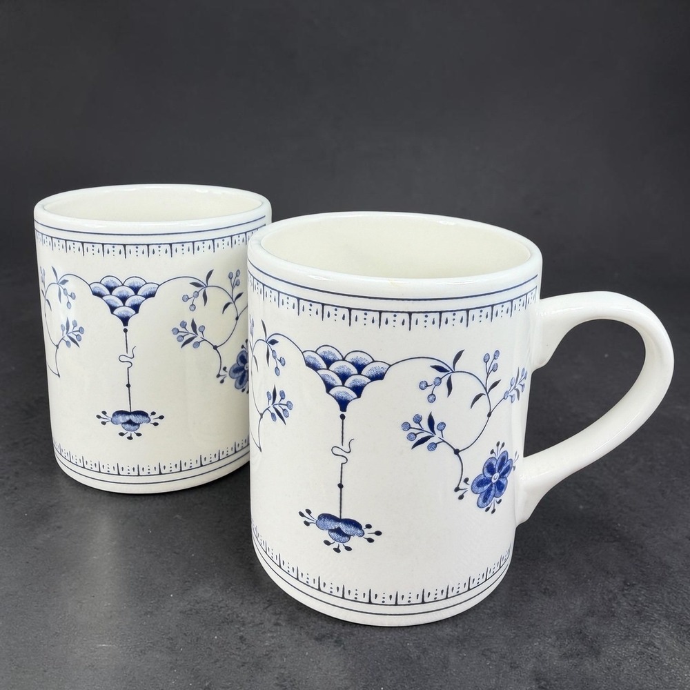 Churchill‎ Blue Floral Coffee Mugs Set of 2 White Ceramic Made in Colombia 3.5"